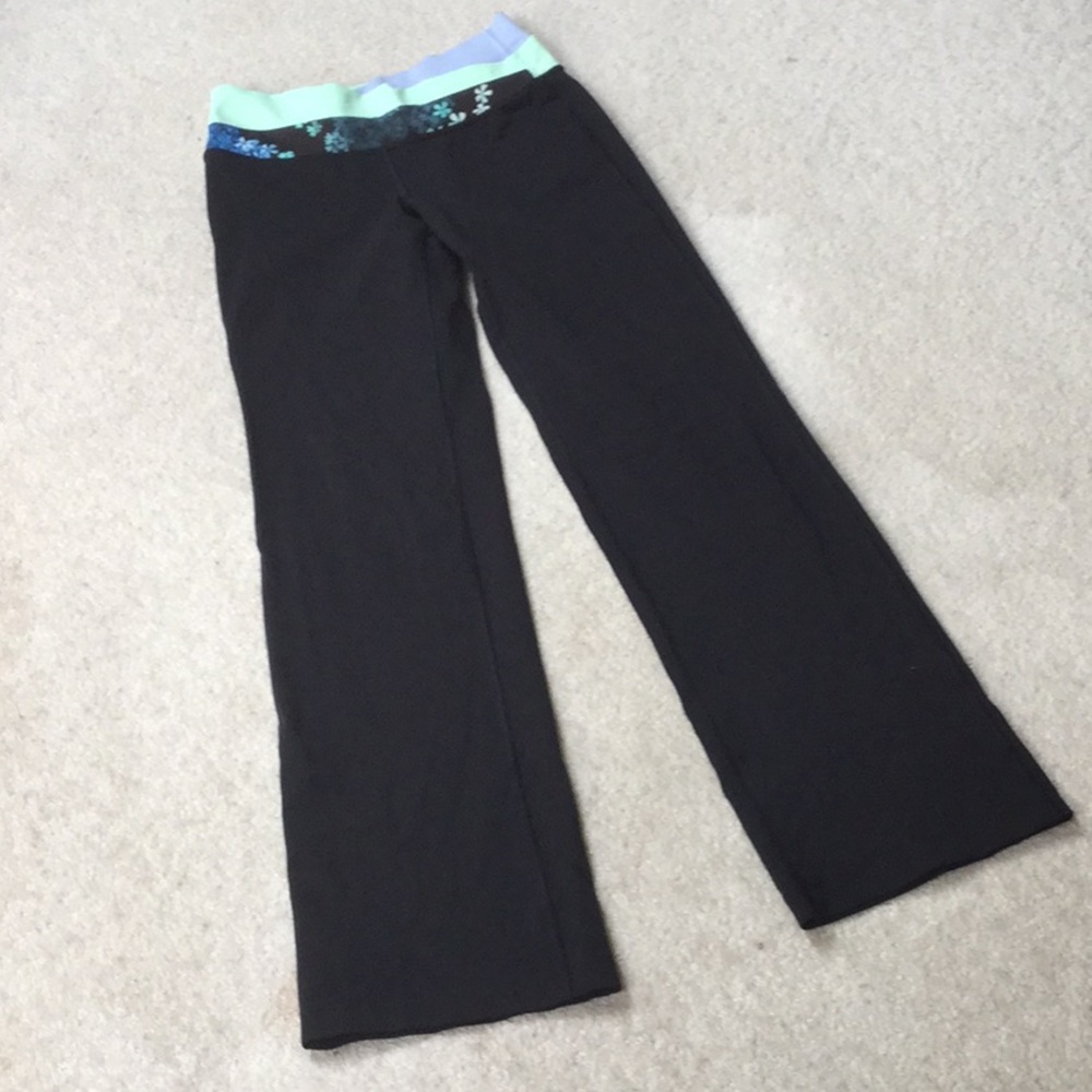 Lululemon yoga pants